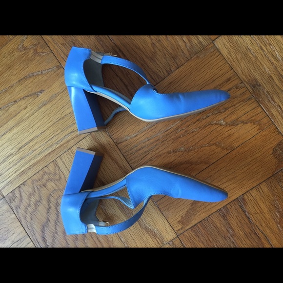 Handcrafted polish leather cross heel - Picture 2 of 4